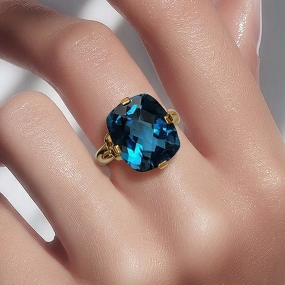 10K Yellow Gold 10.5 CT London Blue Topaz Ring